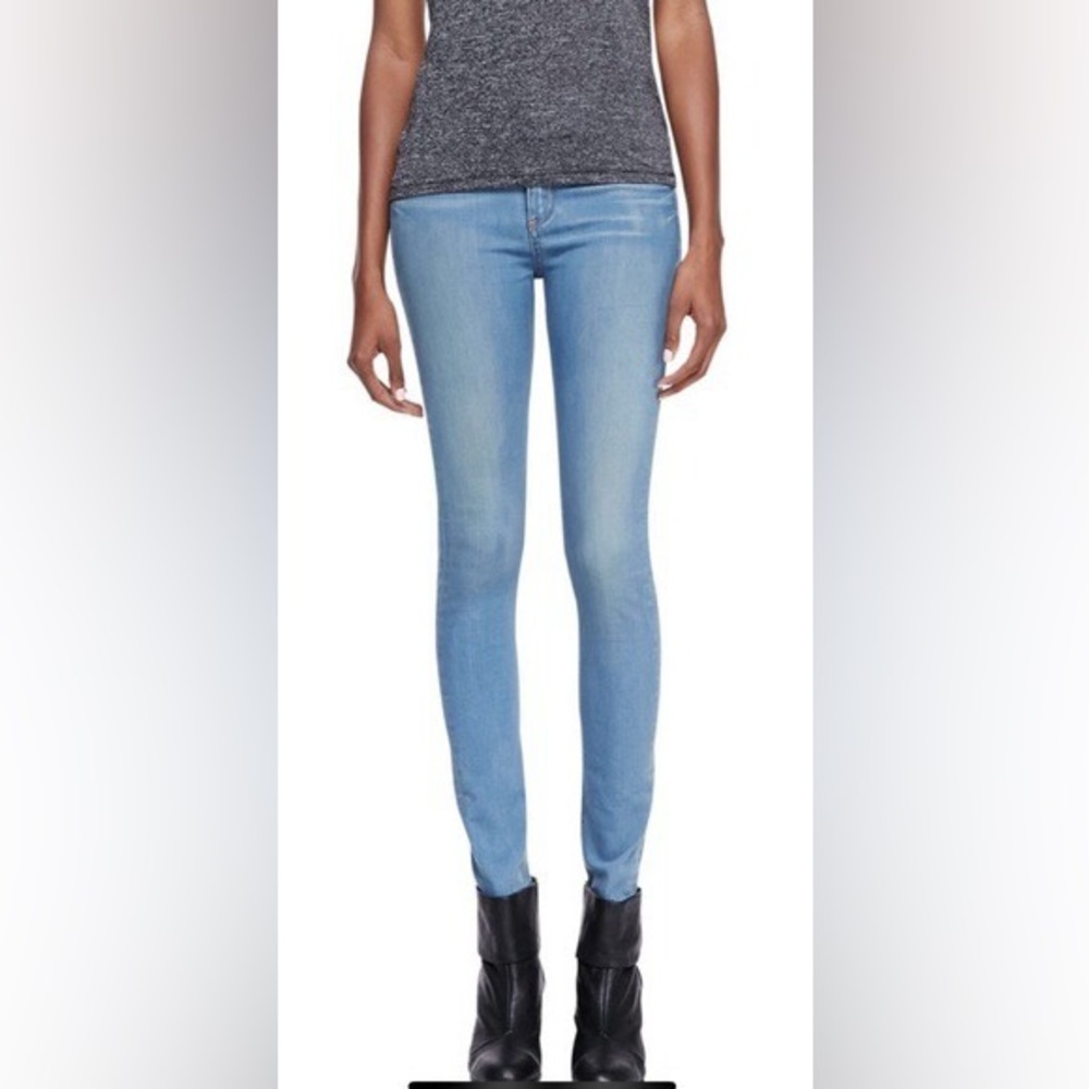 rag & bone High Rise Skinny Jeans in Calvary Wash. Size 28